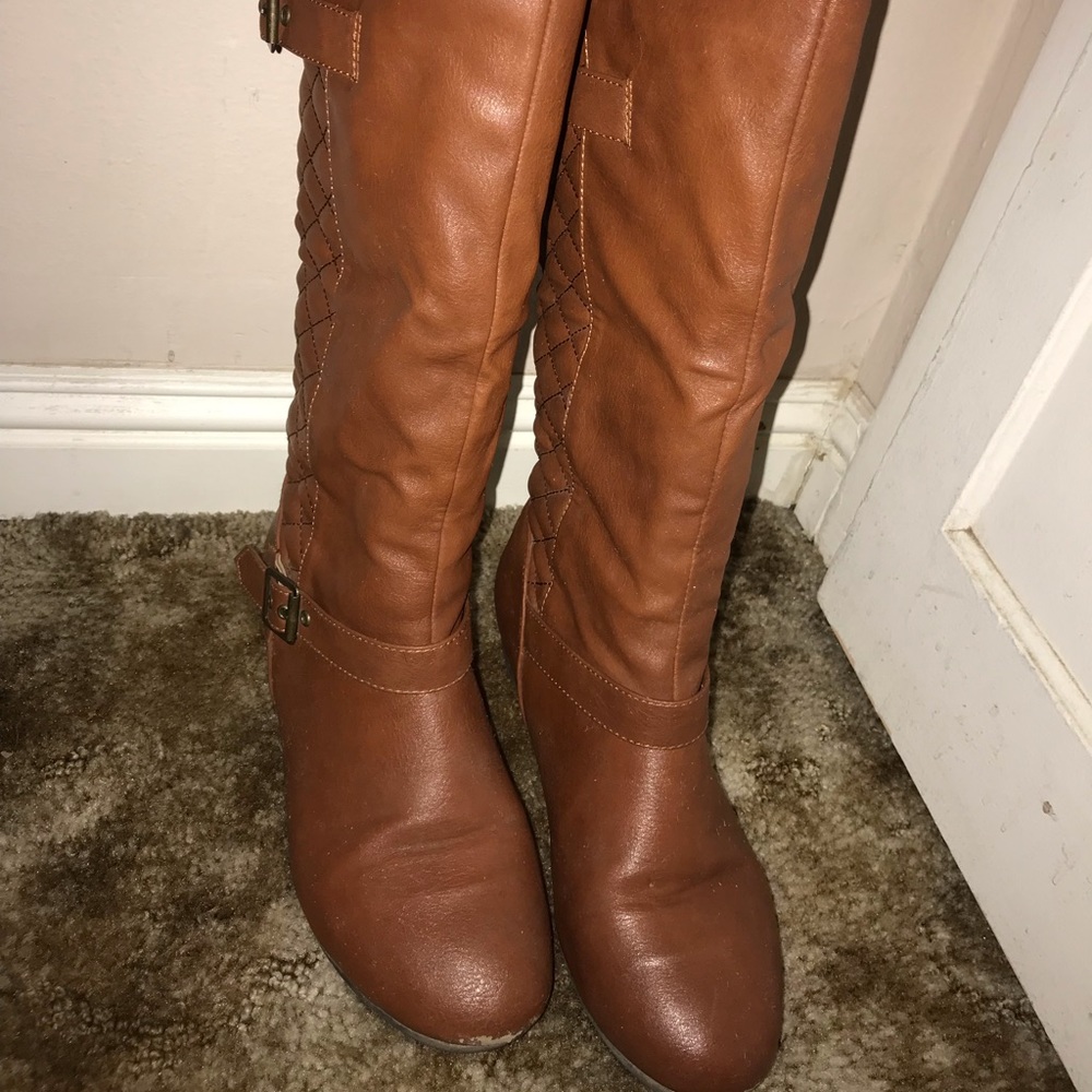 Brown boots!